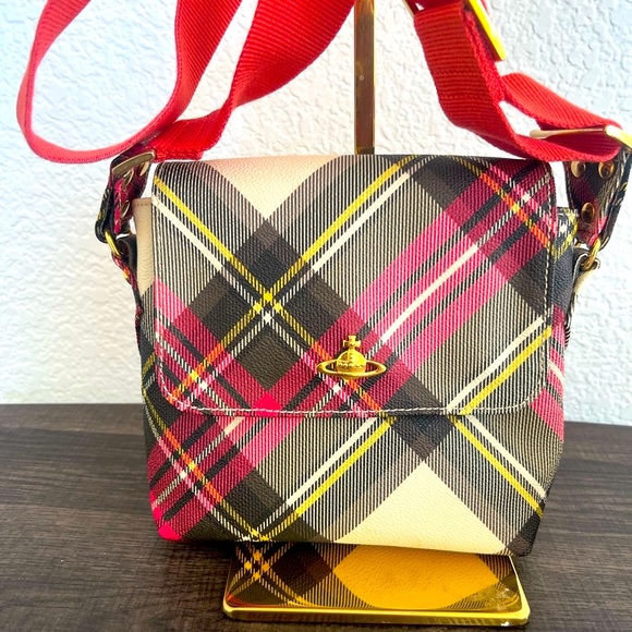 Vivienne Westwood Handbags - Vivienne Westwood Crossbody Bag